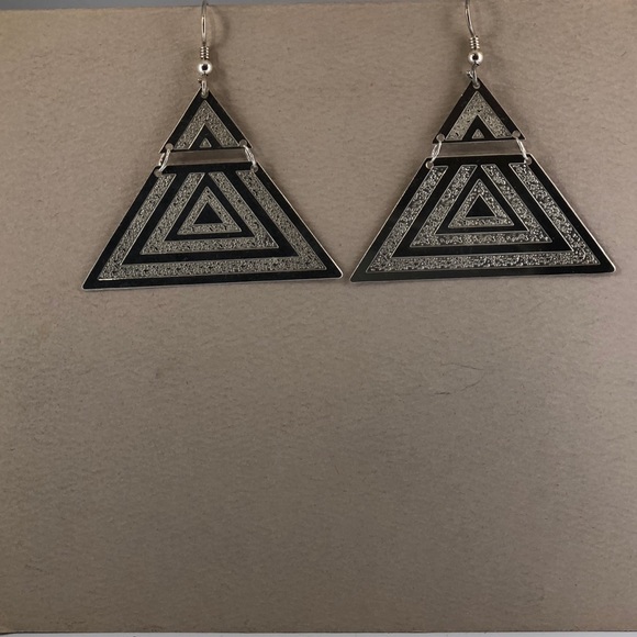 Sterling Silver earrings triangle shape two tone - Picture 1 of 2